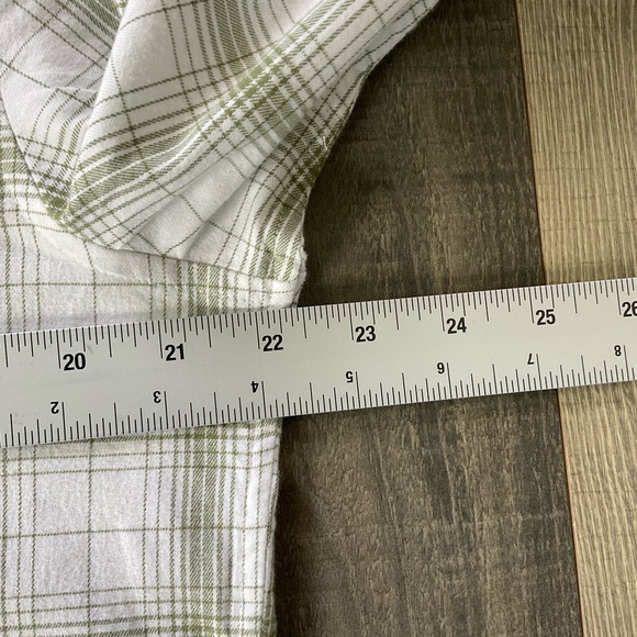 NWOT Bonobos Washed Button Down Long Sleeve Shirt
Men’s MEDIUM
Olive Green White - Picture 5 of 6